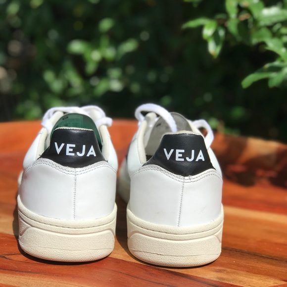 VEJA🔴Sneakers as seen on Meghan Markle men’s size 8 women’s 9.5 unisex - Picture 8 of 15